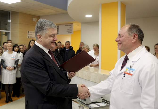 Фото до новини «У Дніпрі відкрито сучасний хірургічний центр для немовлят»